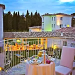 Tartheshotel فندق