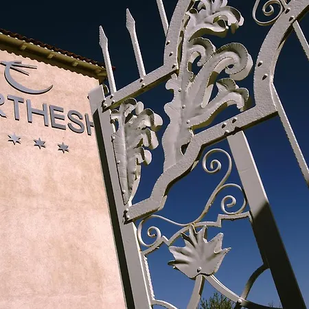 Tartheshotel Hotel